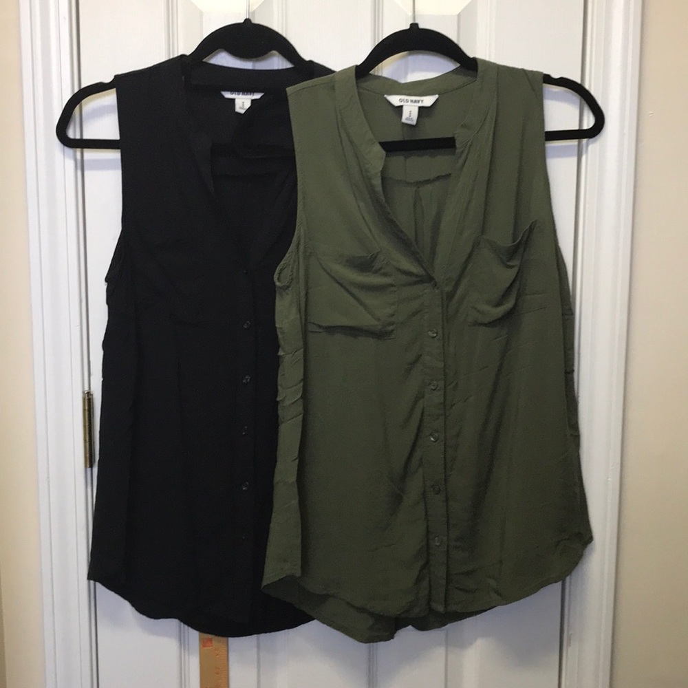 Old Navy button up sleeveless blouses